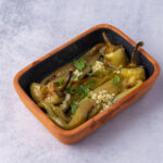 Ljuta pečena paprika sa belim lukom